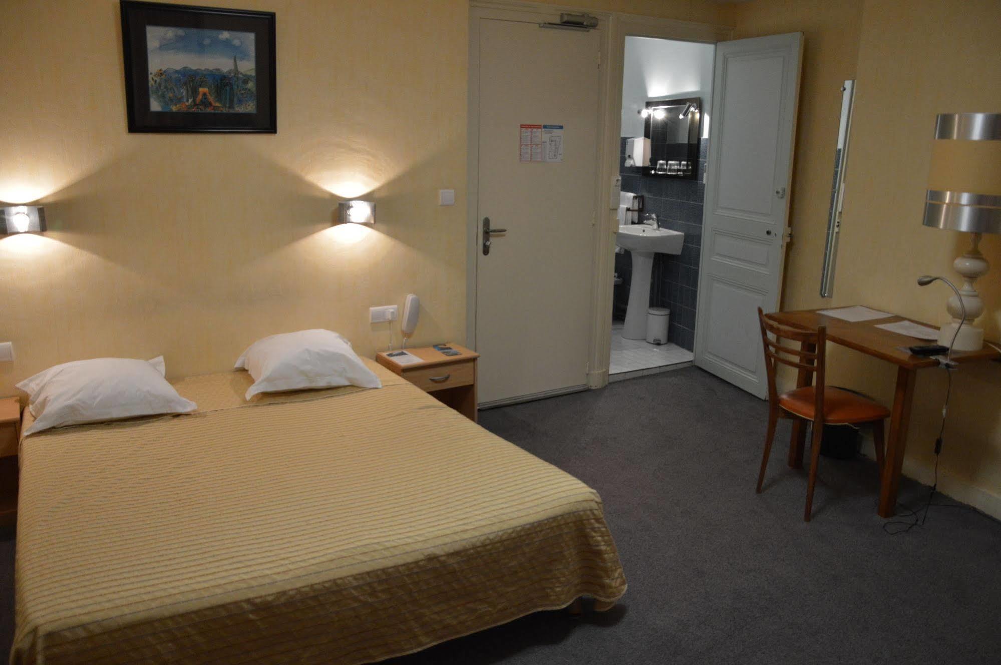 Hotel Au Chapon Fin Puvatya Dış mekan fotoğraf